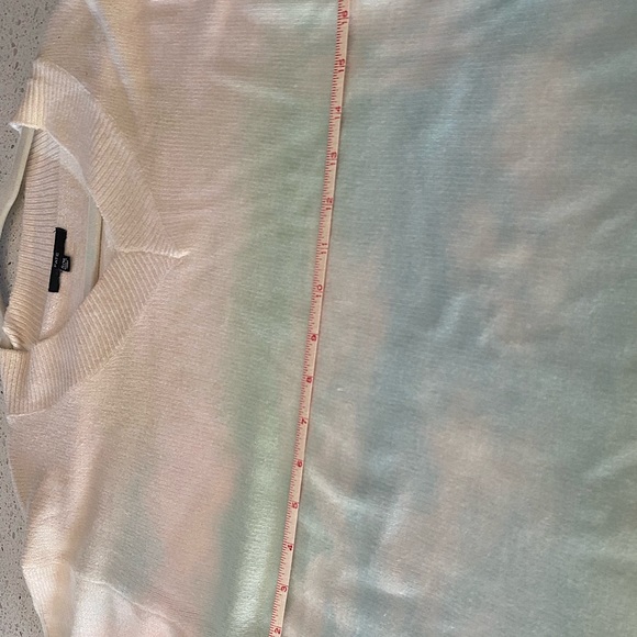 FATEs SIGNATURE LARGE SLEEVES SWEATER NWOT NEVER WORN M very soft - Picture 5 of 7